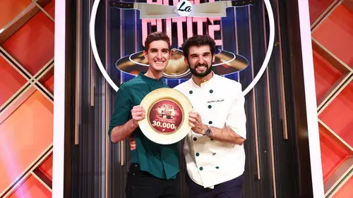 Chefi la cuțite Temporada 16 Episodios 23 • Sub Español