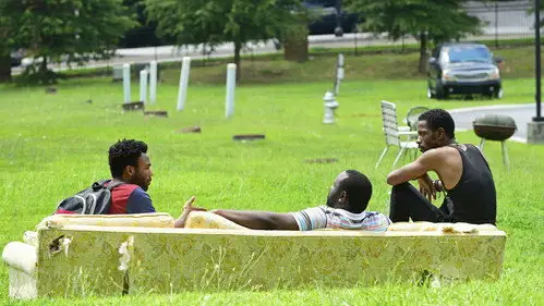 Atlanta Temporada 1 Episodios 1 • Sub Español