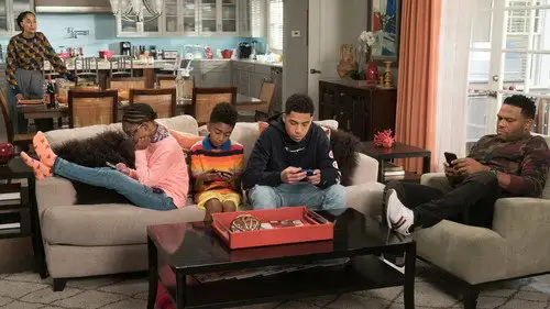 Black-ish Temporada 4 Episodios 12 • Sub Español