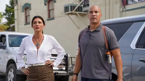 Walker Temporada 2 Episodios 2 • Sub Español