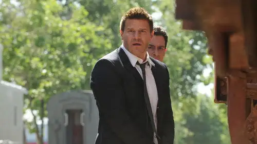 Bones Temporada 10 Episodios 22 • Sub Español