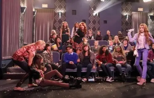 Jessie Temporada 2 Episodios 15 • Sub Español