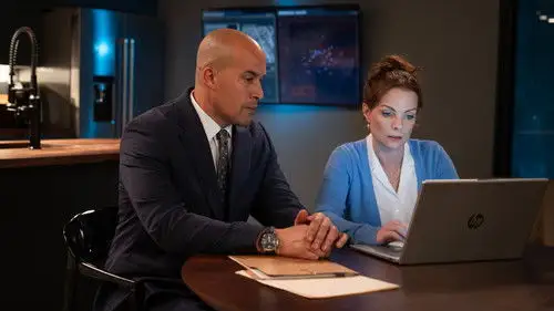 9-1-1: Nashville Temporada 1 Episodios 16 • Sub Español