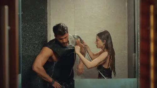 El hombre equivocado Temporada 1 Episodios 1 • Sub Español