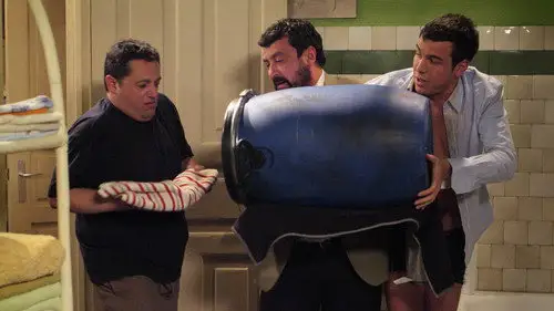 Los hombres de Paco Temporada 8 Episodios 3 • Sub Español