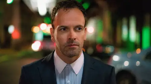 Elementary Temporada 4 Episodios 9 • Sub Español