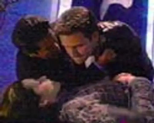La Tierra: Conflicto final Temporada 2 Episodios 10 • Sub Español