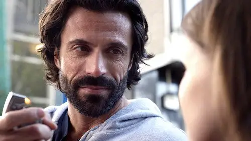 Holby City Temporada 19 Episodios 19 • Sub Español