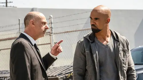 S.W.A.T.: Los hombres de Harrelson Temporada 2 Episodios 22 • Sub Español