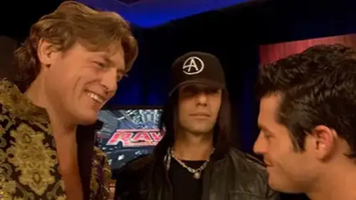 Raw Temporada 18 Episodios 10 • Sub Español