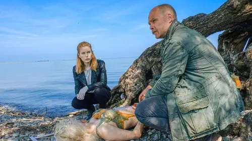 Los muertos del lago de Constanza Temporada 1 Episodios 9 • Sub Español