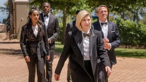 Doctor Who Temporada 12 Episodios 1 • Sub Español