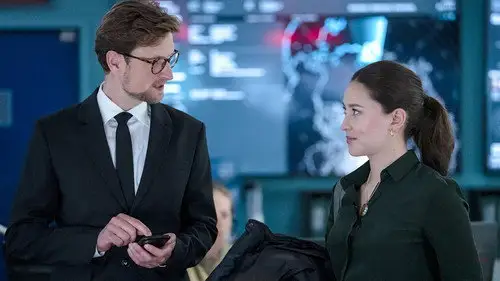 Borgen: Reino, poder y gloria Temporada 1 Episodios 6 • Sub Español