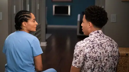 Black-ish Temporada 5 Episodios 23 • Sub Español