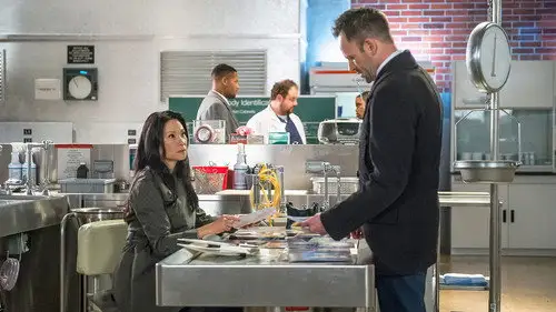 Elementary Temporada 2 Episodios 23 • Sub Español