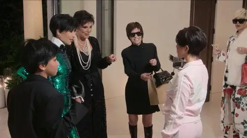 Las Kardashian 2022 Temporada 3 Episodios 7 • Sub Español