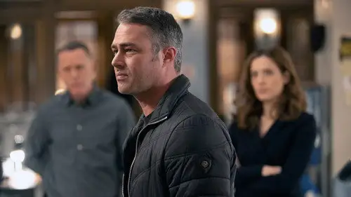 Chicago Fire Temporada 8 Episodios 15 • Sub Español