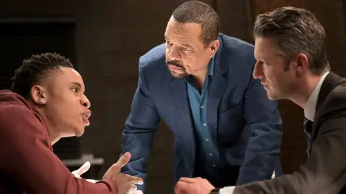 Ley y orden: Unidad de Víctimas Especiales Temporada 19 Episodios 21 • Sub Español