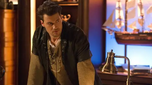 DC's Legends of Tomorrow Temporada 2 Episodios 12 • Sub Español