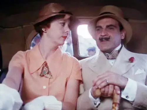 Agatha Christie: Poirot Temporada 1 Episodios 6 • Sub Español