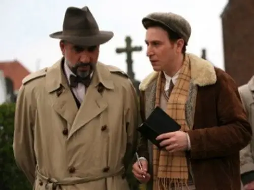 Los pequeños asesinatos de Agatha Christie Temporada 1 Episodios 5 • Sub Español