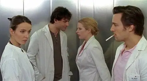 Diario de una doctora Temporada 1 Episodios 7 • Sub Español