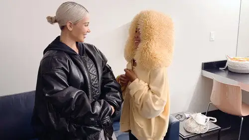 Las Kardashian 2022 Temporada 6 Episodios 3 • Sub Español