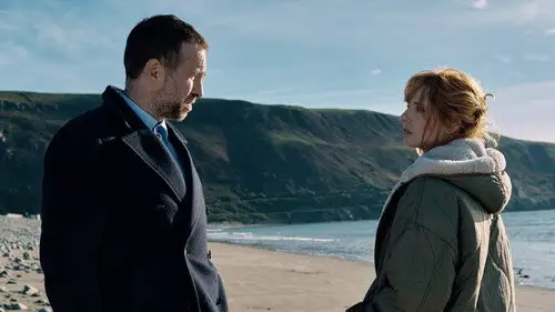 Under Salt Marsh Temporada 1 Episodios 1 • Sub Español