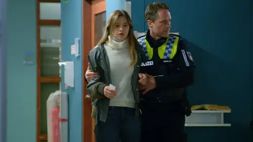 Hamburgo 112 Temporada 20 Episodios 10 • Sub Español