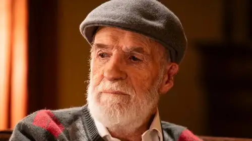Rojo carmesí Temporada 1 Episodios 8 • Sub Español