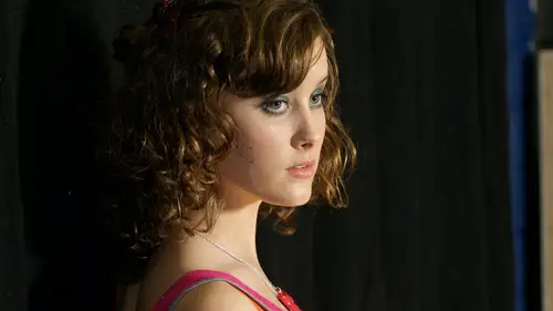 Skins Temporada 2 Episodios 4 • Sub Español