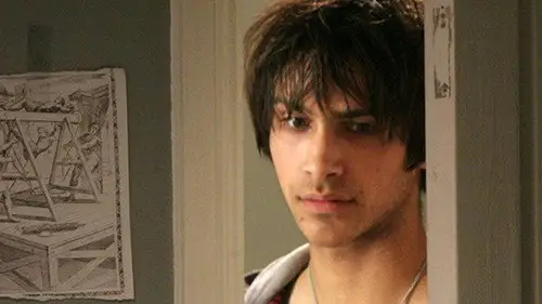 Skins Temporada 4 Episodios 5 • Sub Español
