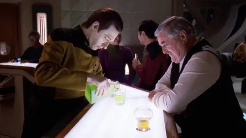 Star Trek: La nueva generación Temporada 6 Episodios 4 • Sub Español