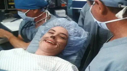 St. Elsewhere Temporada 4 Episodios 12 • Sub Español