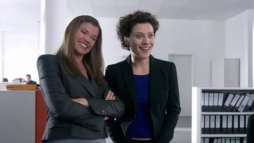 Ladykracher Temporada 4 Episodios 8 • Sub Español