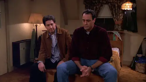 Todo el mundo quiere a Raymond Temporada 3 Episodios 7 • Sub Español