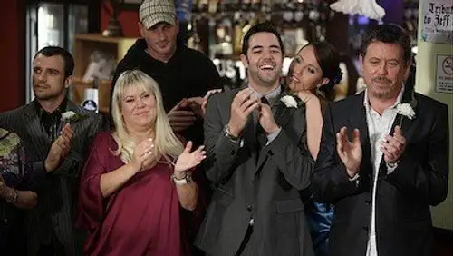 Shameless 2004 Temporada 7 Episodios 8 • Sub Español