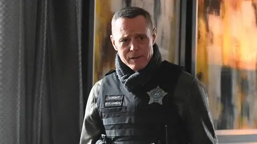 Chicago P.D. Temporada 10 Episodios 21 • Sub Español