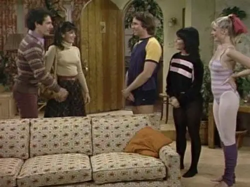Apartamento para tres Temporada 7 Episodios 12 • Sub Español