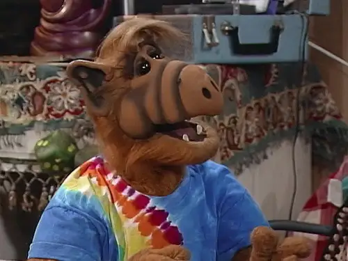 ALF Temporada 4 Episodios 8 • Sub Español