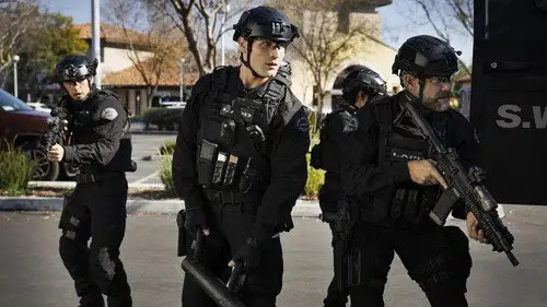 S.W.A.T.: Los hombres de Harrelson Temporada 6 Episodios 14 • Sub Español