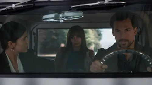 Infiltrada Temporada 1 Episodios 5 • Sub Español