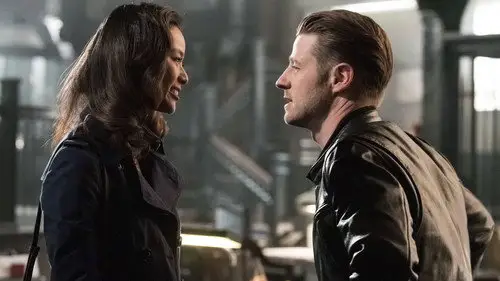Gotham Temporada 3 Episodios 1 • Sub Español