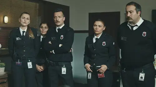 Avlu: El patio Temporada 2 Episodios 14 • Sub Español