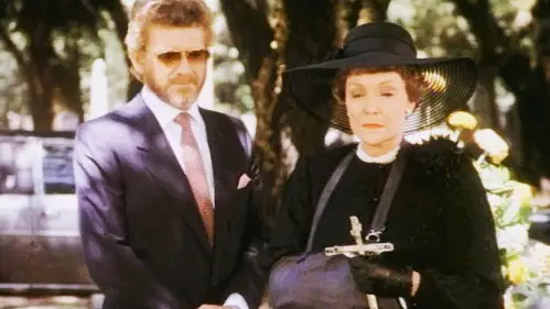 Falcon Crest Temporada 4 Episodios 1 • Sub Español