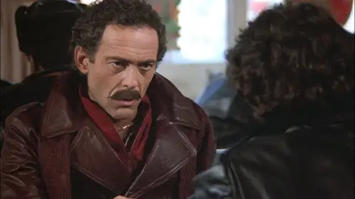 Canción triste de Hill Street Temporada 5 Episodios 11 • Sub Español