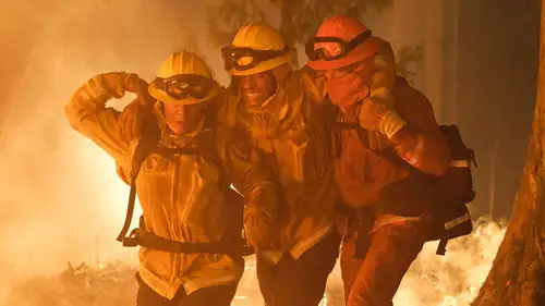 Fire Country Temporada 1 Episodios 1 • Sub Español