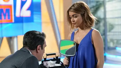Modern Family Temporada 8 Episodios 4 • Sub Español