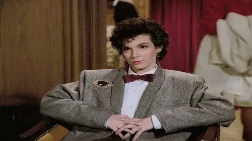 Dinastía 1981 Temporada 7 Episodios 17 • Sub Español