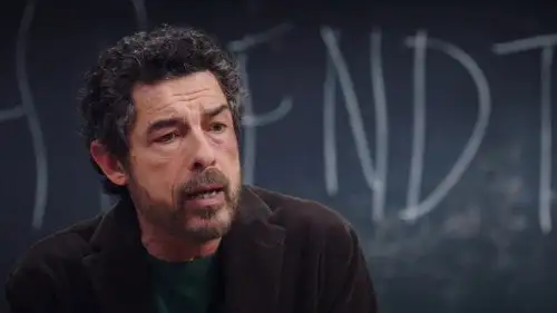 Un Professore Temporada 3 Episodios 10 • Sub Español